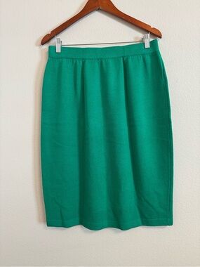 St John Collection By Marie Gray Knit Skirt